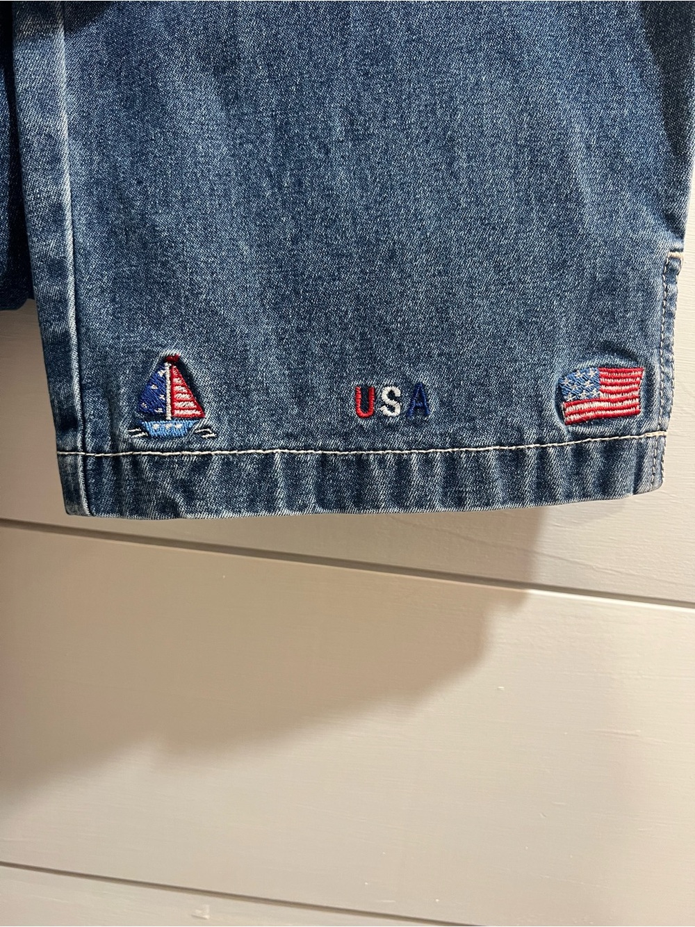 1990s Vintage Quacker Factory Denim Crops USA Americana embroidery Y2K | Medium